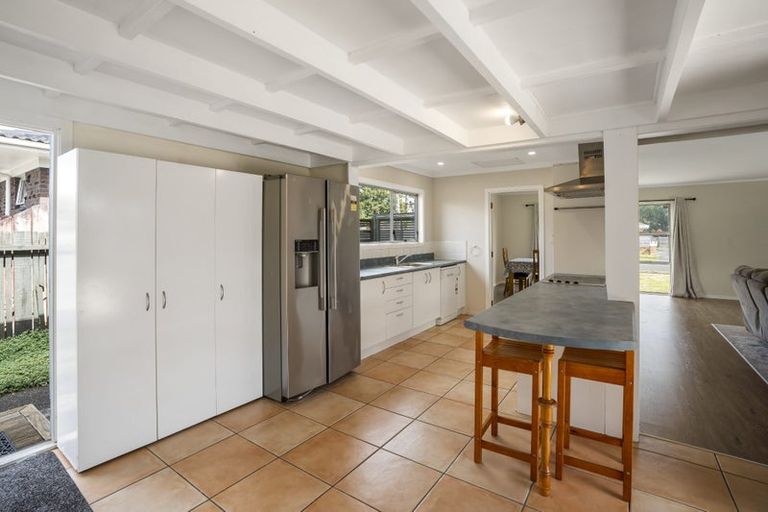 Photo of property in 7 Glengowan Place, Conifer Grove, Takanini, 2112