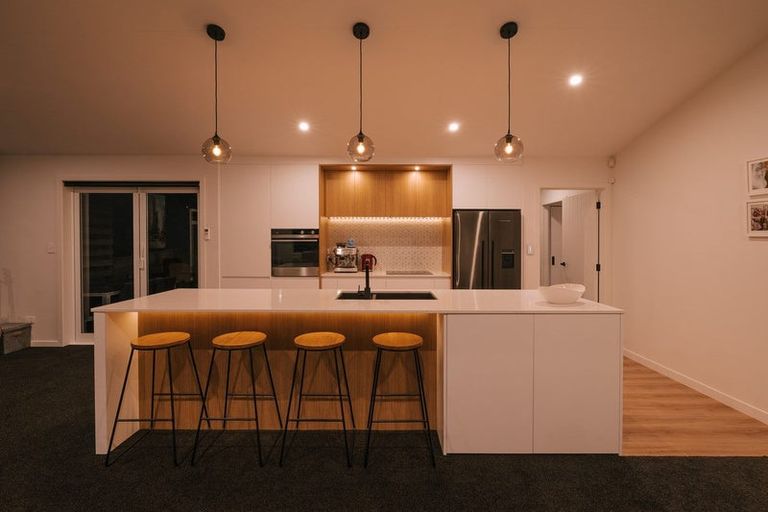 Photo of property in 22a La Lena Grove, Fitzherbert, Palmerston North, 4410