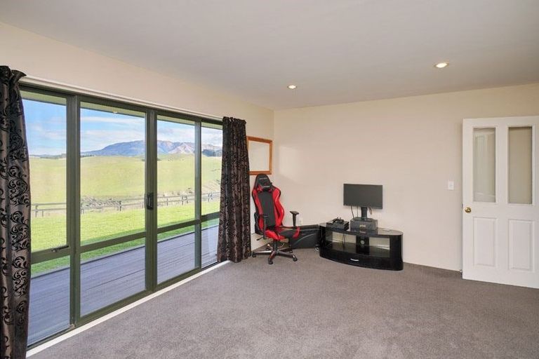 Photo of property in 195 Mound Road, Broomfield, 7482