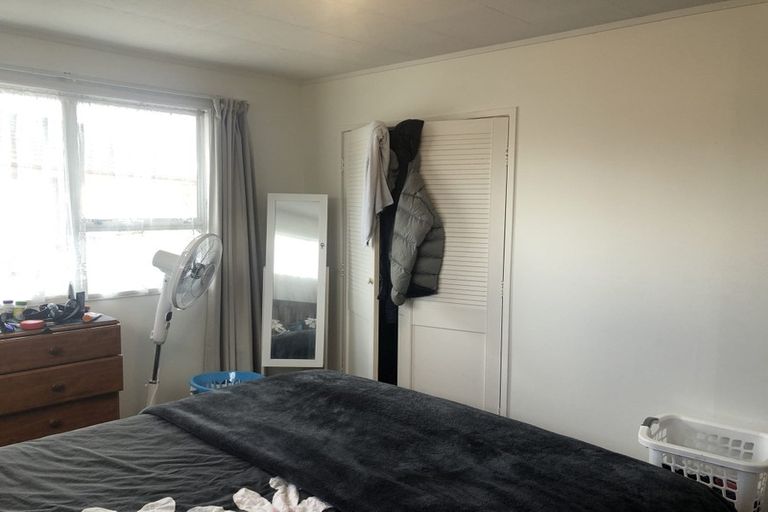 Photo of property in 15 Penfold Place, Henderson, Auckland, 0610