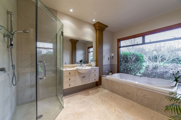 Photo of property in 203 Athlone Drive, Cambridge, 3434