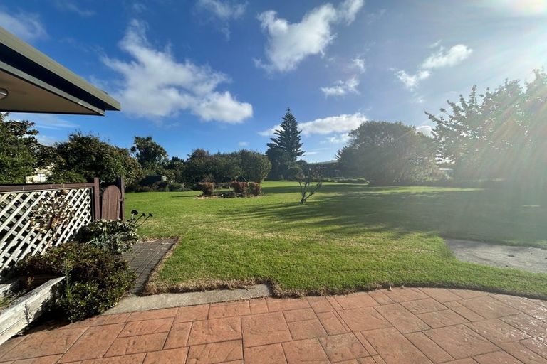 Photo of property in 42a Te Moana Road, Waikanae Beach, Waikanae, 5036