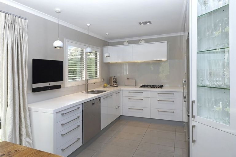 Photo of property in 2/188 Idris Road, Strowan, Christchurch, 8052