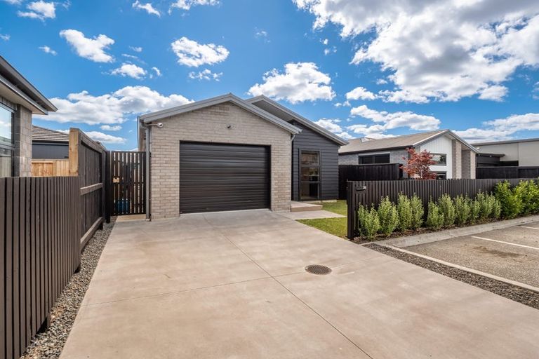 Photo of property in 26 Oioi Lane, Poike, Tauranga, 3112