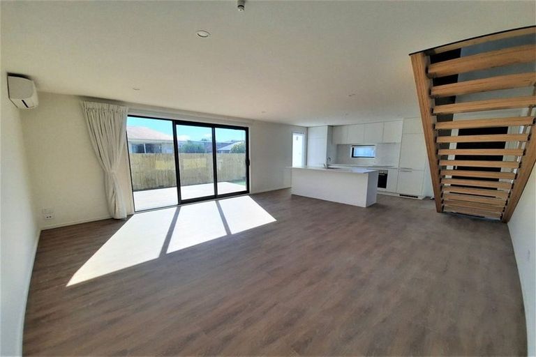 Photo of property in 1/45 Division Street, Riccarton, Christchurch, 8041