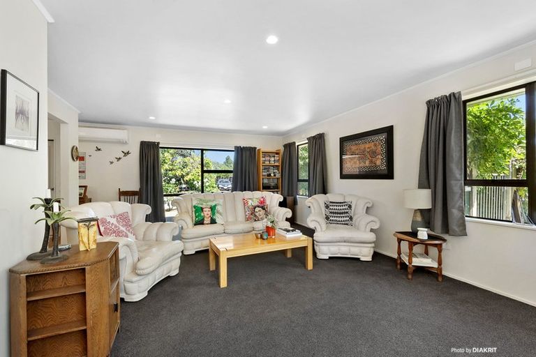 Photo of property in 28a Rexwood Street, Carterton, 5713