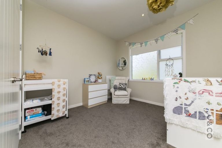 Photo of property in 4 York Terrace, Riverhead, 0820