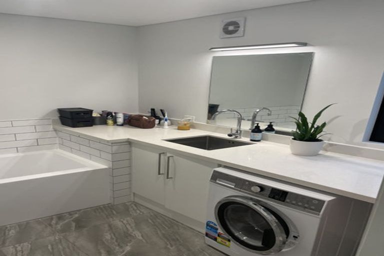 Photo of property in 13 Nugget Avenue, Hobsonville, Auckland, 0616