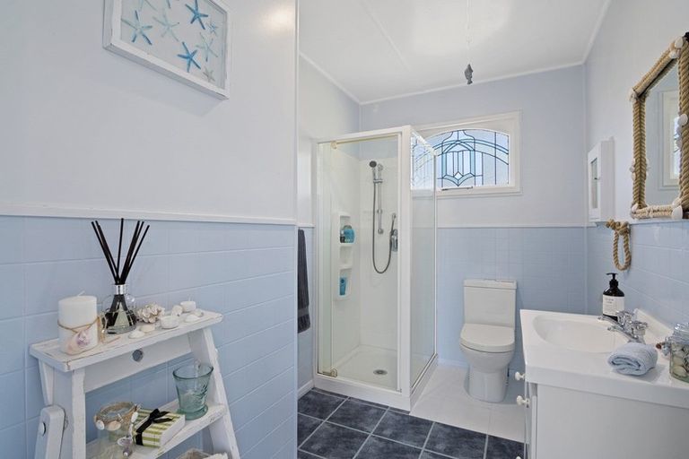 Photo of property in 4 Lagoon Street, Torrent Bay, Takaka, 7183