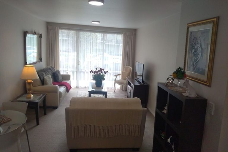 Photo of property in 2/27 Opito Way, East Tamaki, Auckland, 2013