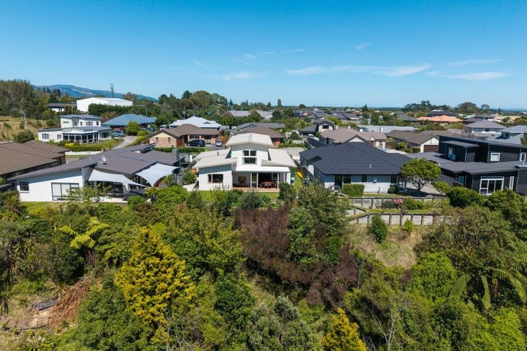 Photo of property in 6 Silkwood Place, Fitzherbert, Palmerston North, 4410