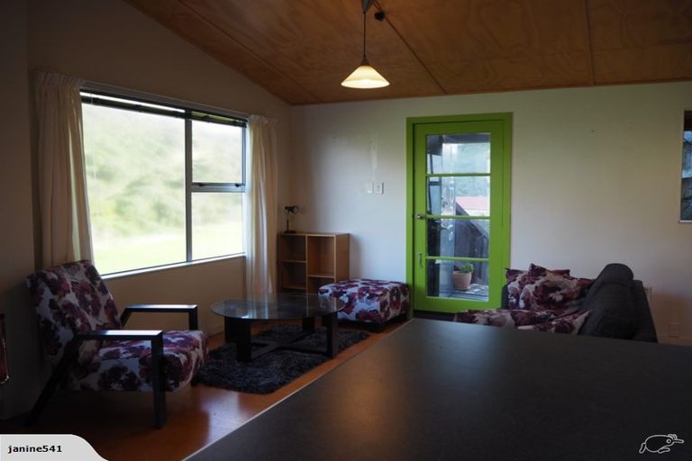 Photo of property in 119 Houghton Bay Road, Houghton Bay, Wellington, 6023