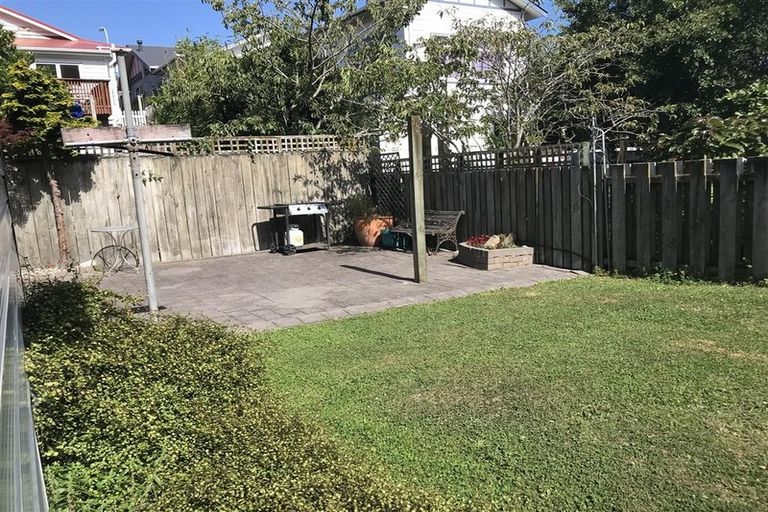 Photo of property in 19 Goa Street, Hataitai, Wellington, 6021