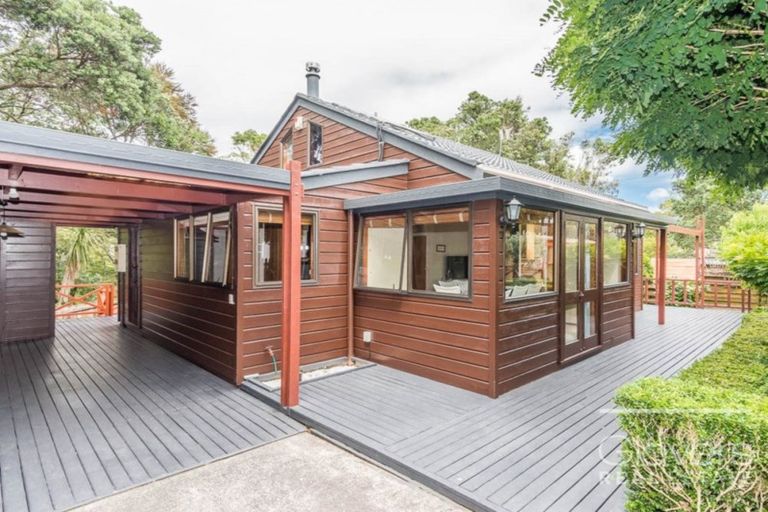 Photo of property in 58a Lantana Road, Green Bay, Auckland, 0604