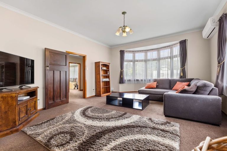 Photo of property in 16 Springfield Road, Milton, 9220