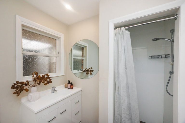 Photo of property in 5 Sutherland Crescent, Westbrook, Palmerston North, 4412