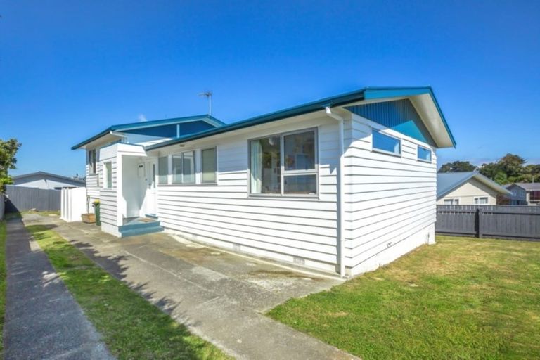 Photo of property in 445 Warspite Avenue, Ascot Park, Porirua, 5024