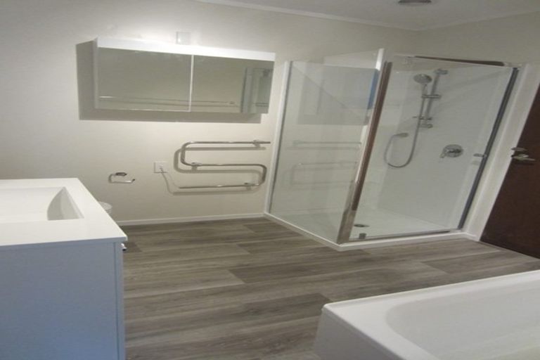 Photo of property in 37 Cambrian Street, Churton Park, Wellington, 6037