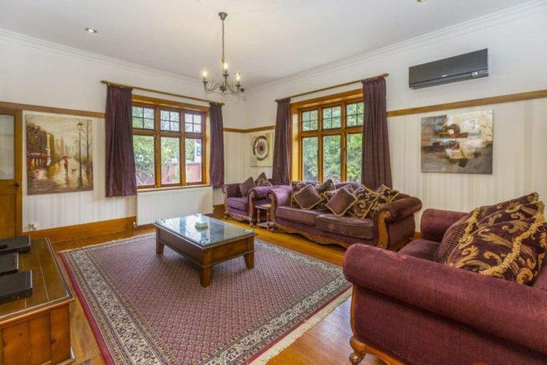 Photo of property in 1 Camp Street, Heretaunga, Upper Hutt, 5018