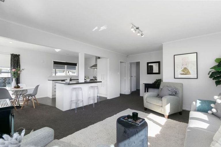 Photo of property in 253 Wellington Road, Wainuiomata, Lower Hutt, 5014