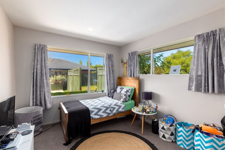 Photo of property in 6 Anglem Way, Northwood, Christchurch, 8051