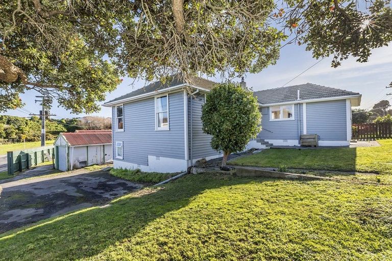 Photo of property in 17 Dimock Street, Titahi Bay, Porirua, 5022