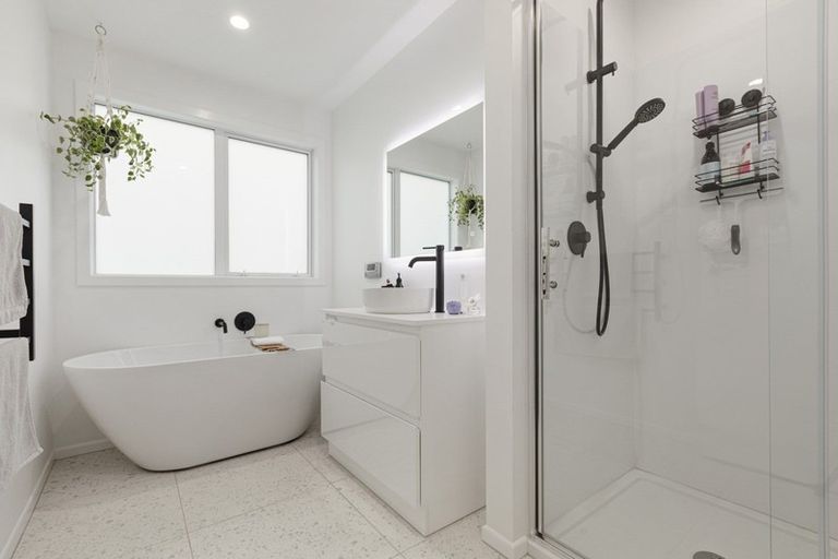 Photo of property in 5 Cabin Lane, Whitby, Porirua, 5024