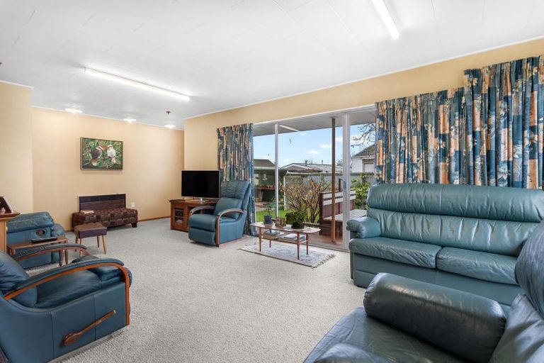 Photo of property in 5 Watson Place, Rangiora, 7400