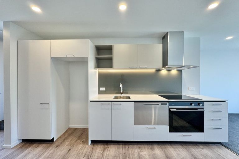 Photo of property in 4/6a Taramea Place, Addington, Christchurch, 8024