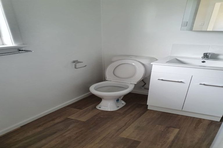 Photo of property in 2/7 Arawa Street, New Lynn, Auckland, 0600