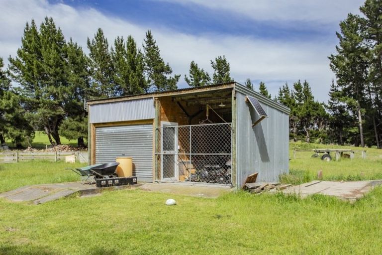 Photo of property in 379 Pyramid Valley Road, Pyramid Valley, Waikari, 7491