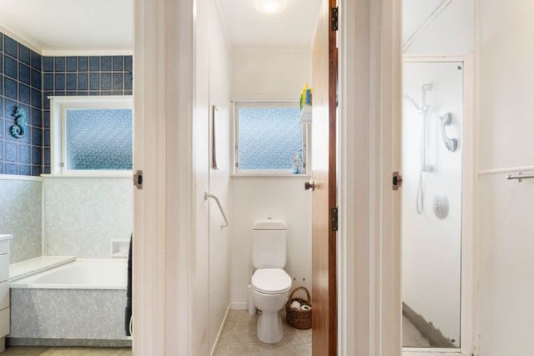 Photo of property in 4 Anzac Road, Pukekohe, 2120