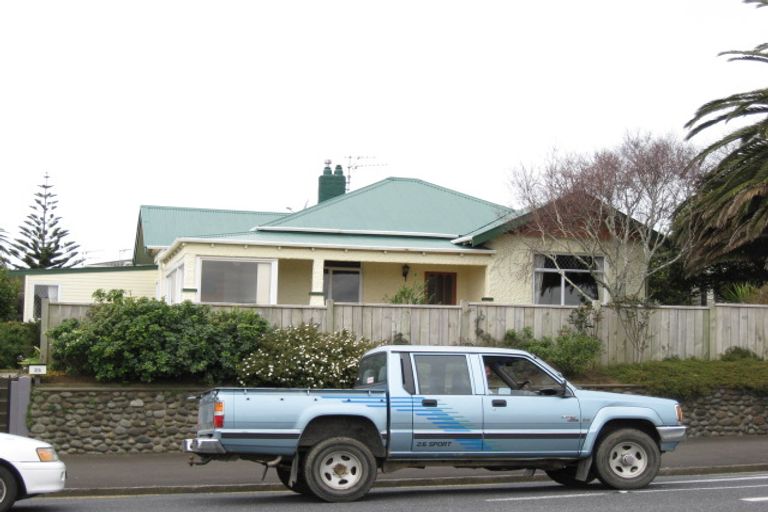 Photo of property in 25 Mangorei Road, Strandon, New Plymouth, 4312