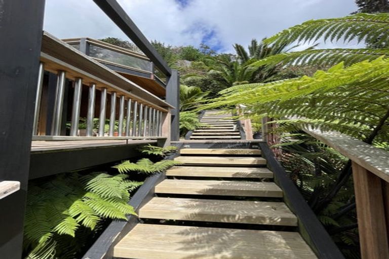 Photo of property in 15 Waiwera Road, Waiwera, Orewa, 0994