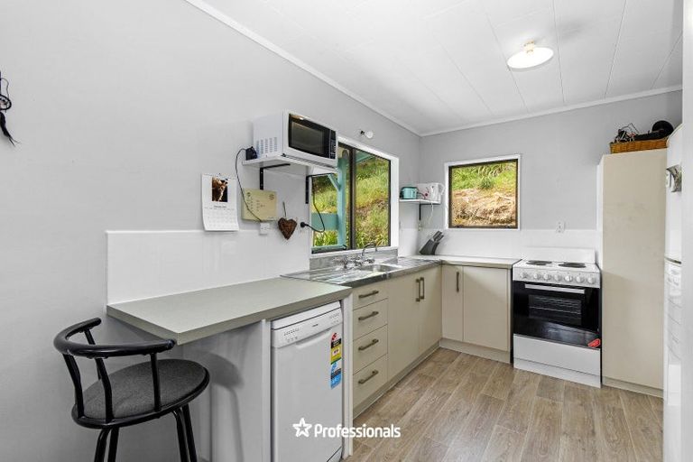 Photo of property in 14 Owhiti Street, Titahi Bay, Porirua, 5022