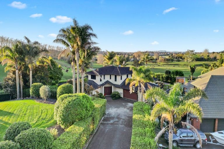 Photo of property in 2 Stonebridge Road, Temple View, Hamilton, 3289