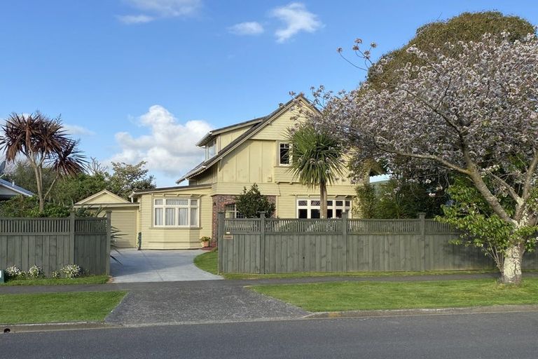 Photo of property in 7 Bryant Street, Takaro, Palmerston North, 4412