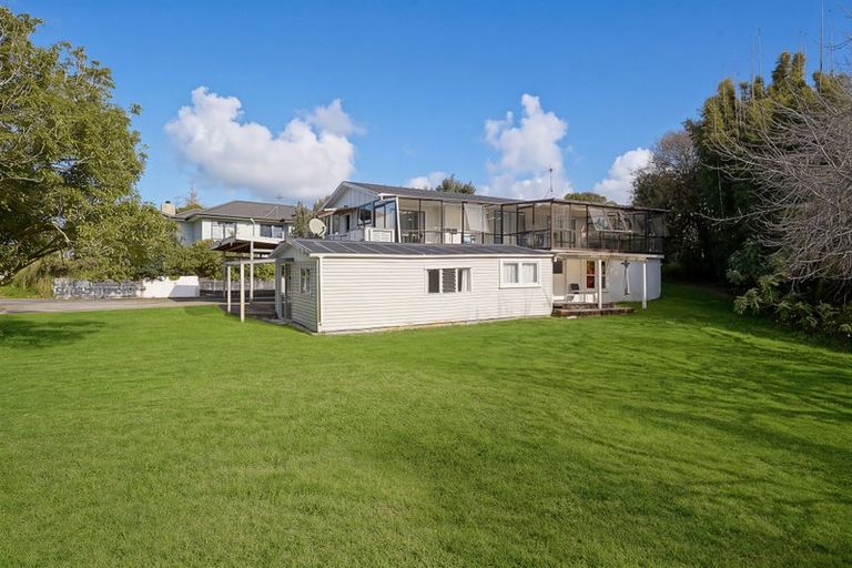 Photo of property in 35 Nile Road, Kelston, Auckland, 0602