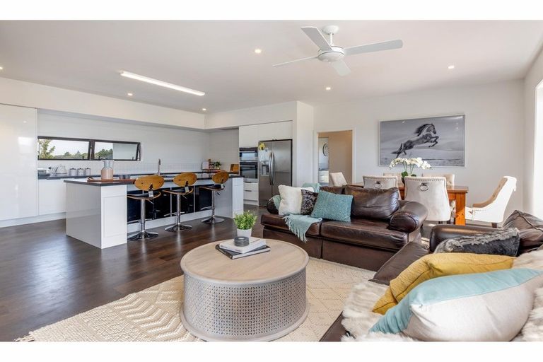 Photo of property in 25 Hallfield Drive, Ohoka, Kaiapoi, 7692