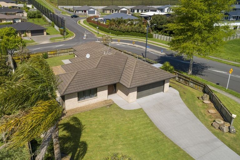 Photo of property in 75 Inverness Drive, Pyes Pa, Tauranga, 3112