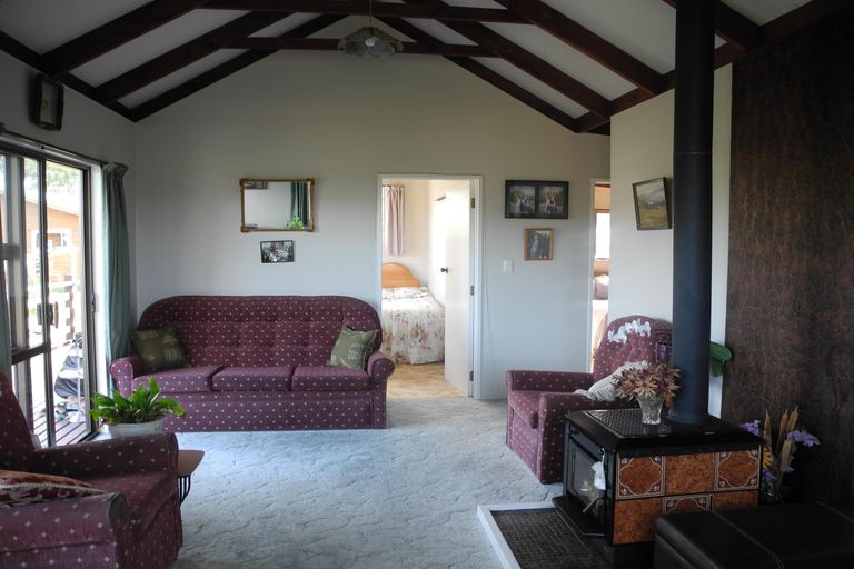 Photo of property in 18 Cameron Street, Waimate, 7924