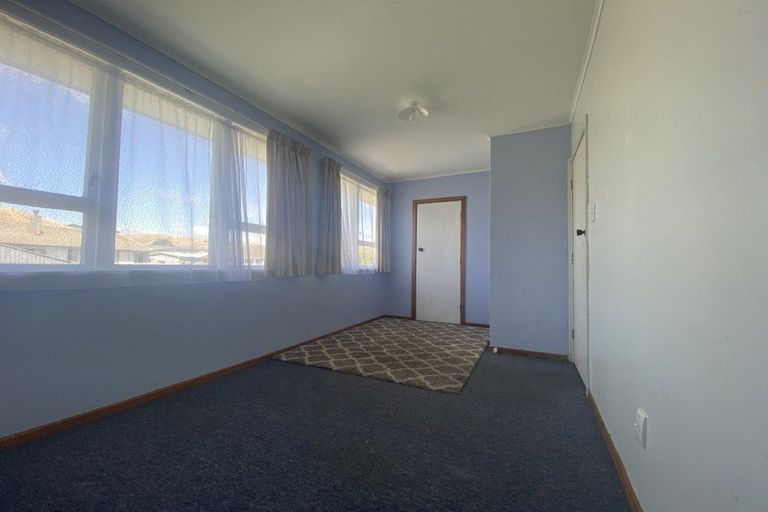 Photo of property in 70-72 Waihemo Street, Waitangirua, Porirua, 5024