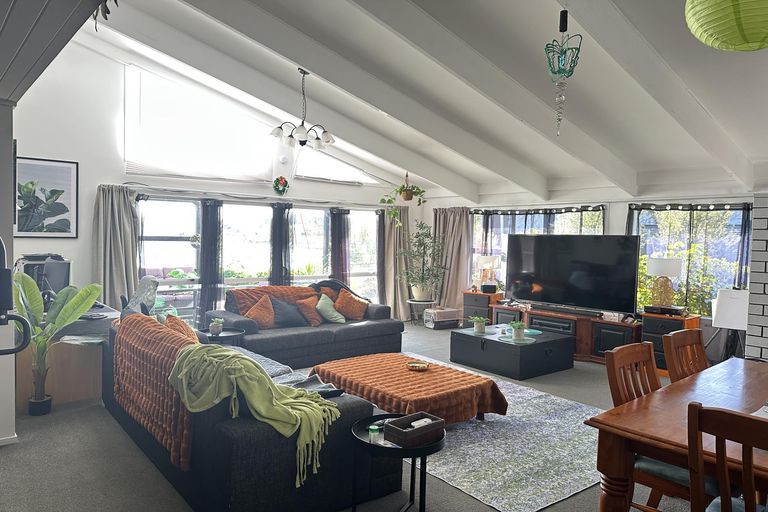 Photo of property in 220 Great South Road, Huntly, 3700