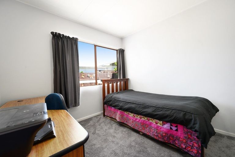 Photo of property in 39 Lyttelton Crescent, Tamatea, Napier, 4112