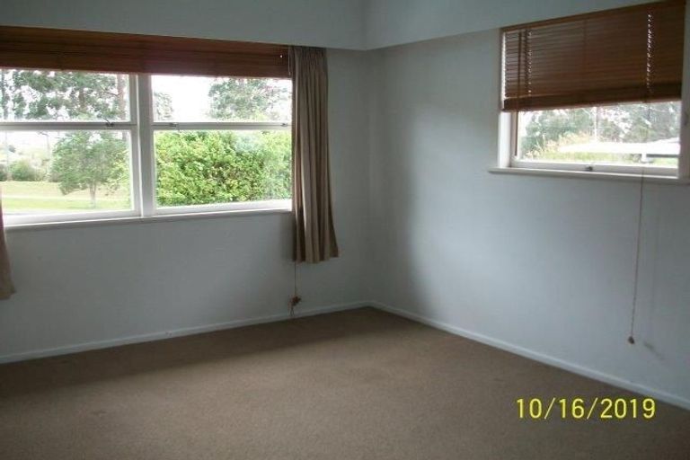 Photo of property in 228 Forrest Hill Road, Forrest Hill, Auckland, 0620