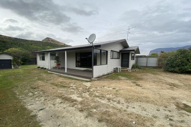 Photo of property in 3 Butel Avenue, Arrowtown, 9302