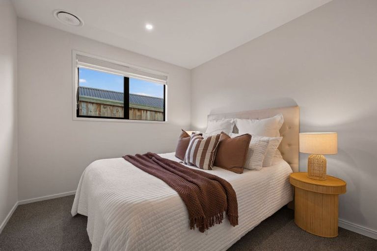 Photo of property in 51 Corriedale Road, Jacks Point, 9371