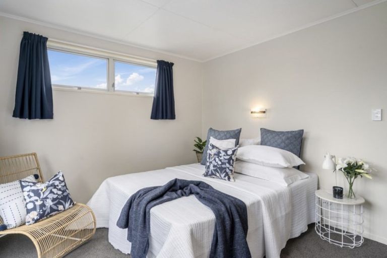 Photo of property in 41 Somerset Crescent, Highbury, Palmerston North, 4412