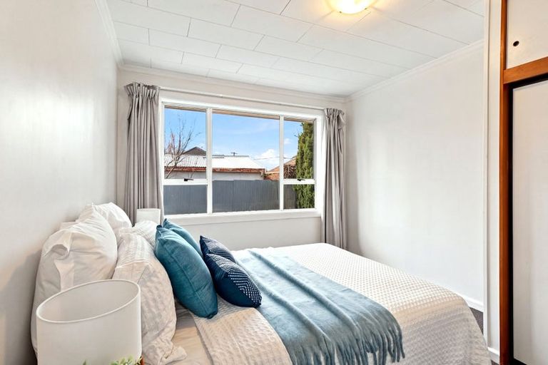Photo of property in 5 Mappleton Avenue, Burnside, Christchurch, 8053
