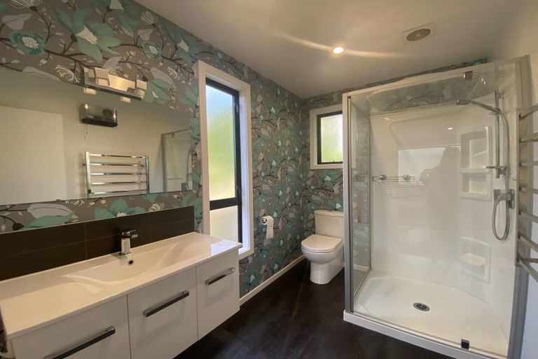 Photo of property in 12 Farrant Drive, Wanaka, 9305